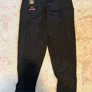 Victoria's Secret VSX Sport Black Capri Leggings